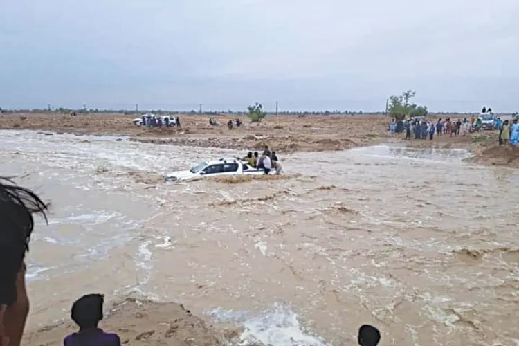 بلوچستان: گوادر موسلا دھار بارش کے سبب زیر آب 