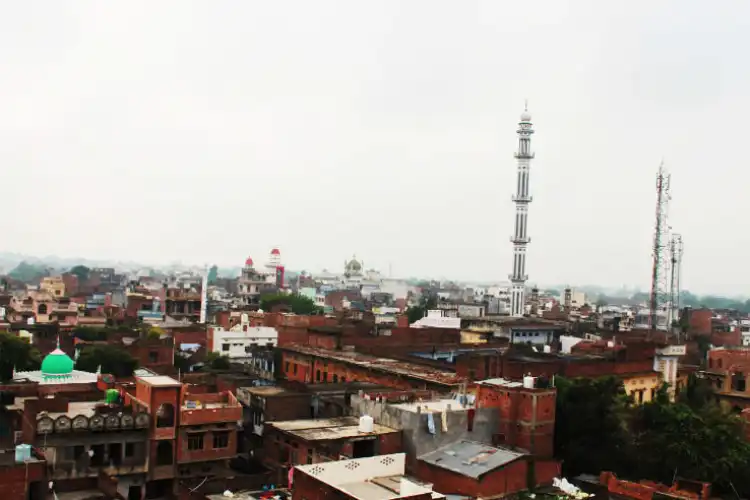 ریشمی ساڑیوں کا مرکز،ہندو۔مسلم یکجہتی کا گہوارہ اورعلماء کا قصبہ، مبارک پور