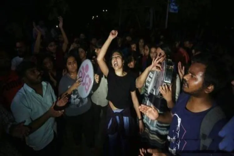 جے این یو تشدد: دہلی پولیس نے کی ایف آئی آر درج