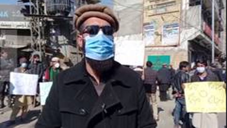  گلگت بلتستان کے متعدد  اضلاع میں 20 گھنٹے کی یومیہ لوڈ شیڈنگ  کے خلاف مقامی لوگ سراپا  احتجاج  ہیں