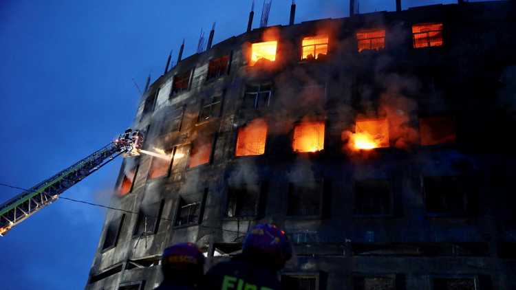 بنگلہ دیش: فیکٹری میں آگ لگنے سے 50افراد ہلاک