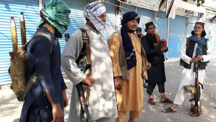 ایک اور صوبے پربغیر مزاحمت طالبان کا قبضہ

