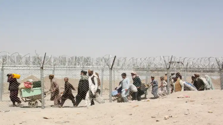 سات لاکھ افغان مہاجرین آسکتے ہیں پاکستان،حکومت مستعد

