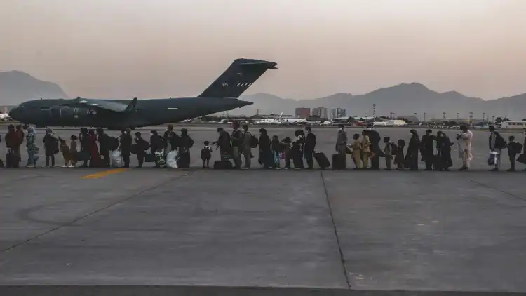 کابل ایئر پورٹ پرہجوم کم،ایک ہزار افراد انخلاء کے منتظر

