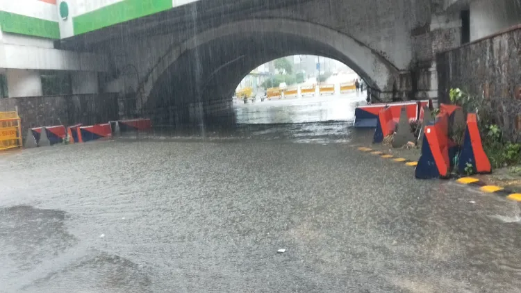 #DelhiRains