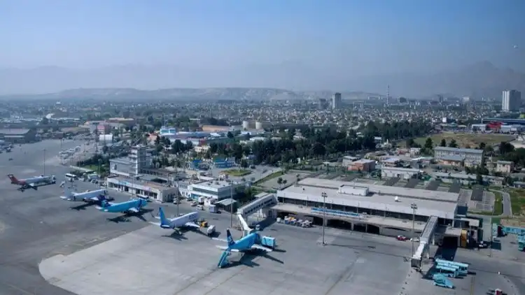 کابل ایئر پورٹ پر اب بھی امریکی موجود

