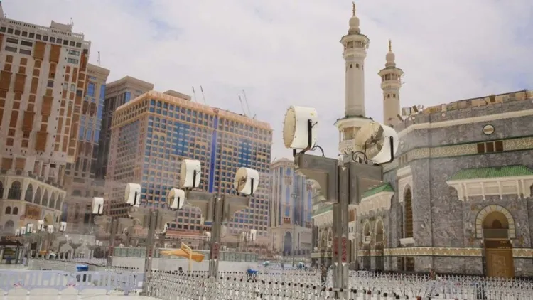  مسجد حرام میں ماحول کو خوش گواررکھنے کےلیے 250 اسپرے پنکھے نصب
