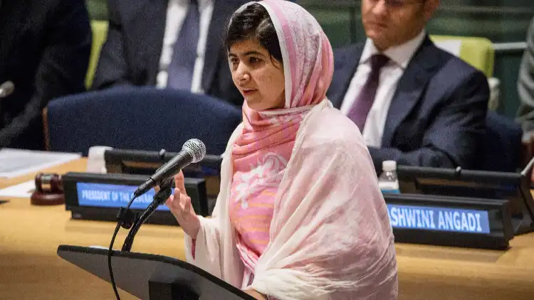 پُرامن اور مستحکم افغانستان کے لیے لڑکیاں کی تعلیم ضروری:ملالہ

