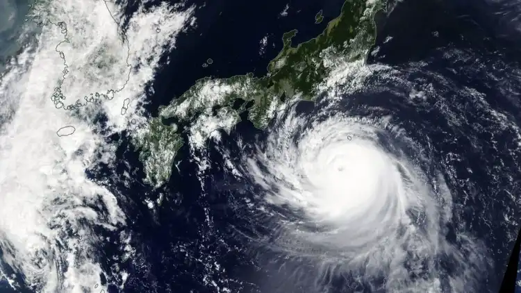 جاپان:سمندری طوفان سے معمولات زندگی درہم برہم

