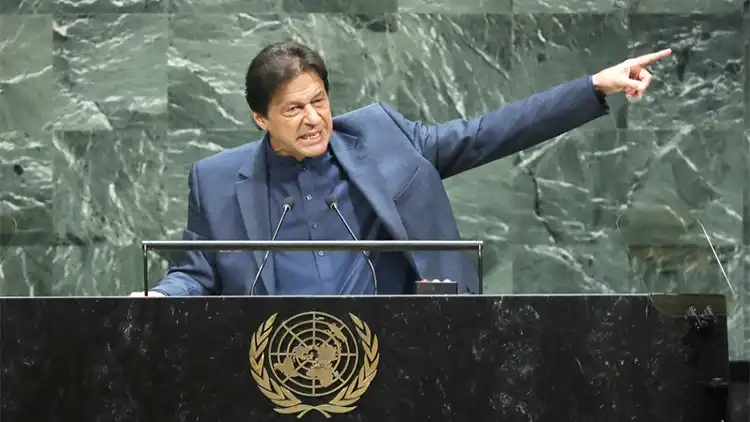 عمران خان نے کیا کہہ دیا جس پرہنگامہ برپاہے؟

