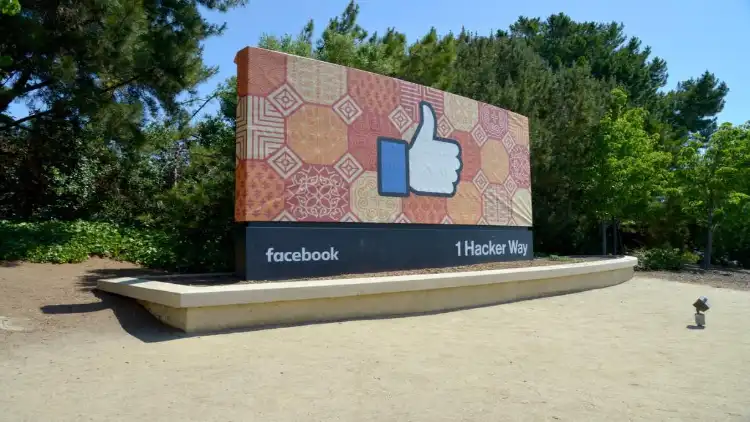 فیس بک کا نام اور لوگو بدلے گا؟