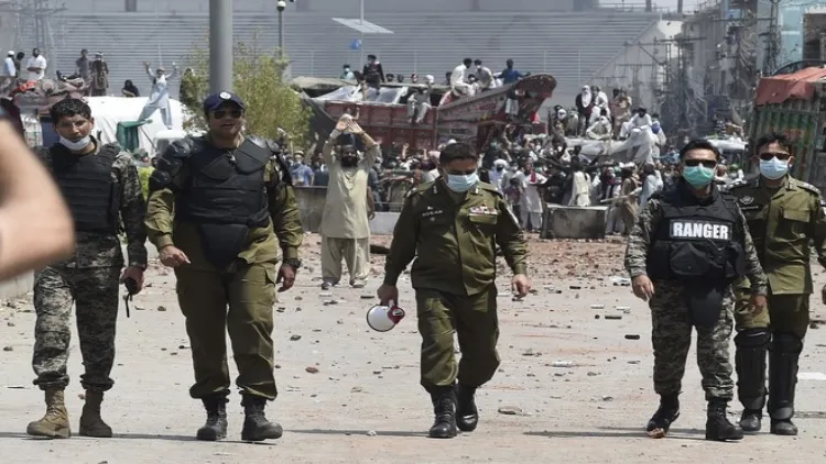 پاکستان : حکومت نے ڈالے ہتھیار ۔ تحریک لبیک پاکستان سے پابندی ہٹانے کی منظوری