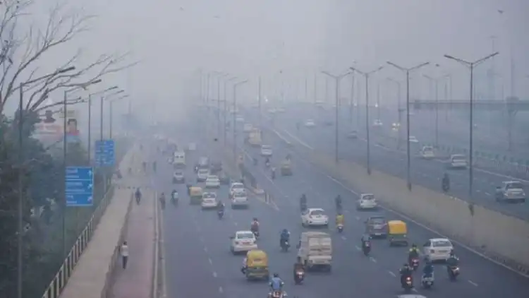 ہزاروں مقامات پرپرارلی جلانے کی شکایات ،دہلی این سی آر میں ہوا کا معیارخراب

