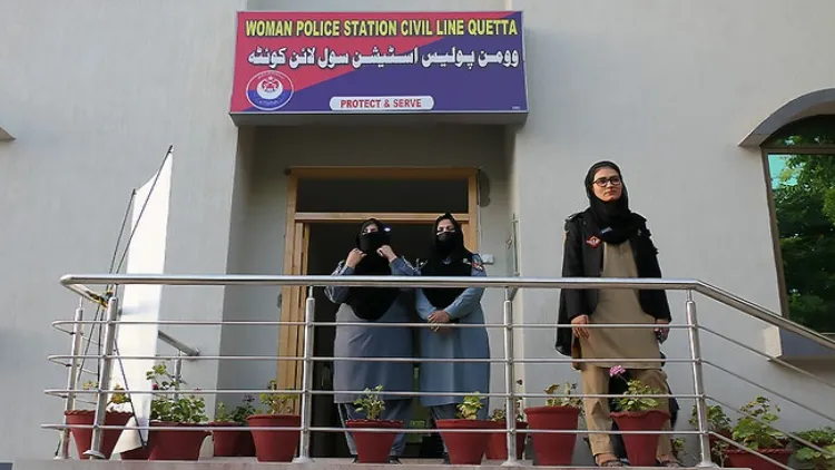 پاکستان : بلوچستان میں پولیس نے  ملزمہ کو برہنہ کرکے رقص کرایا 