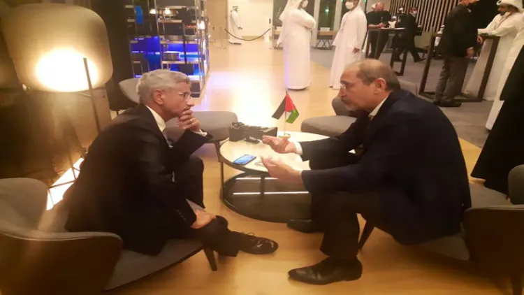 جے شنکر کی متحدہ عرب امارات اور اردن کے وزرائے خارجہ کے ساتھ میٹنگیں