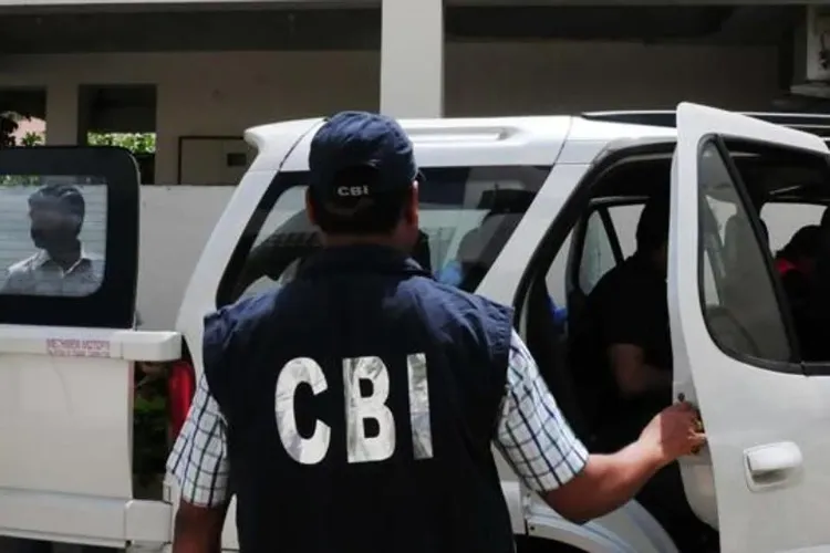 رشوت کے الزام میں سی بی آئی کے ہاتھوں دو حولدار گرفتار