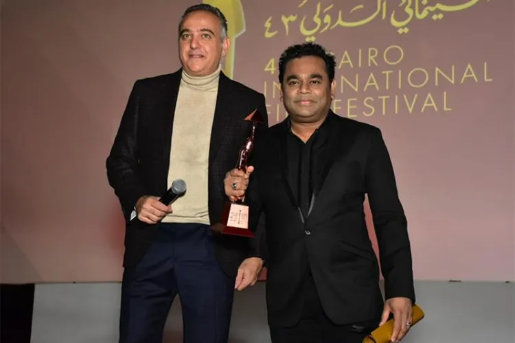 قاہرہ انٹرنیشنل فلم فیسٹیول میں اےآررحمان کوملا اعزاز 