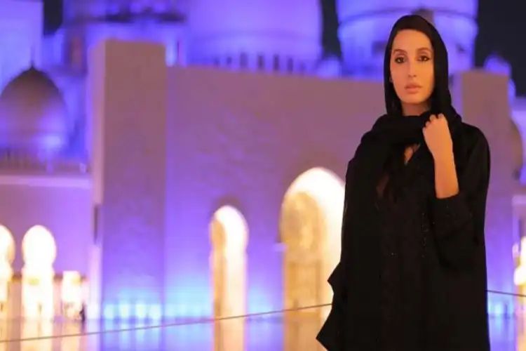 رقاصہ نورہ فاتحی کے حجاب کارازکیا ہے؟


