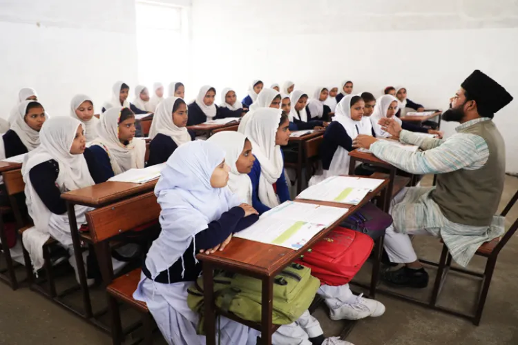 یو پی: مسلمانوں میں اسکولی تعلیم کا رجحان ایک مثبت علامت 