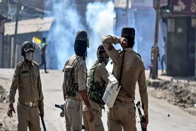سری نگر تصادم میں لشکر طیبہ کا اعلیٰ کمانڈر ہلاک: آئی جی کشمیر

