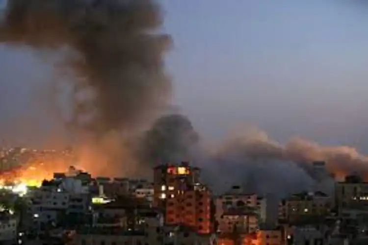 غزہ پراسرائیل کافضائی حملہ،متعدد عمارتیں تباہ

