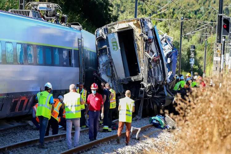  جلپائی گوڑی میں ٹرین حادثہ، تین افراد ہلاک 
