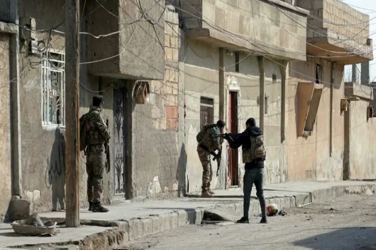 شام :  کرد فورسز اور داعش کے درمیان جنگ: 120 افراد ہلاک
