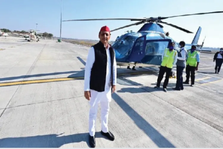 دہلی میں ہیلی کاپٹرروکے جانے پر اکھیلیش نے لگایا بی جے پی الزام 