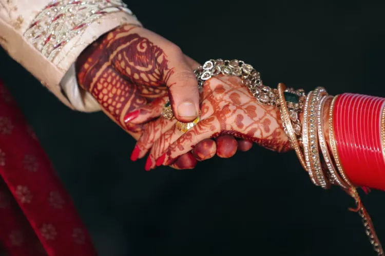 سات ریاستوں میں 14 شادی کرنے والا شخص گرفتار
