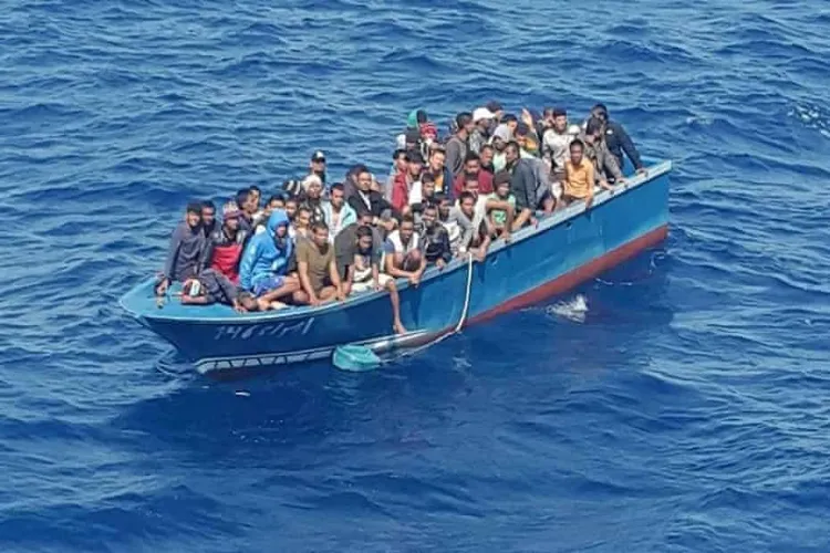 روم : سات بنگلہ دیشی سمندر میں ٹھٹھر کر مر گئے