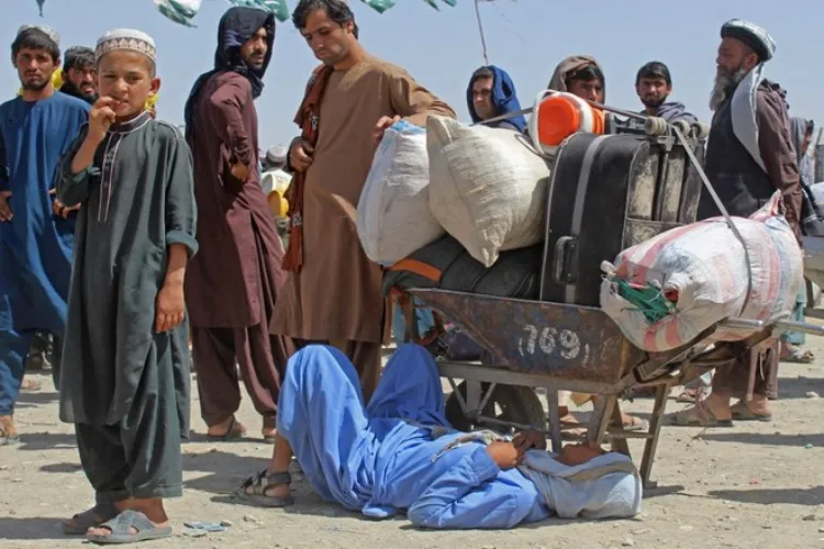 پاکستان : پاکستانی فوج اورطالبان میں جھڑپیں، چمن سرحد  بند