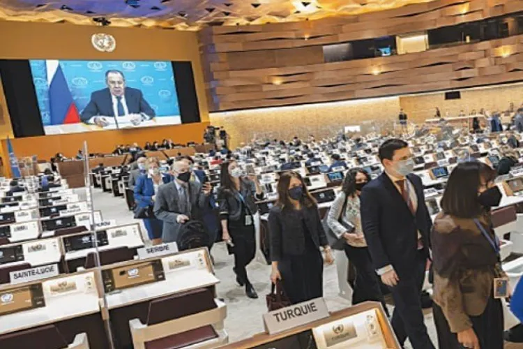 اقوام متحدہ : سرگئی کا خطاب۔ سو سے زائد سفات کار وں کا واک آؤٹ