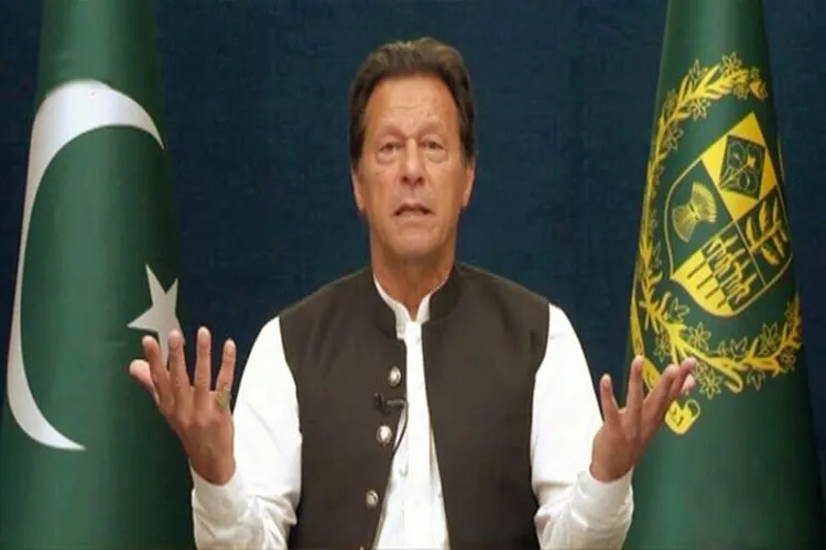 پاکستان: اتوار کو عدم اعتماد پر جو بھی فیصلہ ہو، مزید طاقتور بن کر ابھروں گا ۔عمران خان