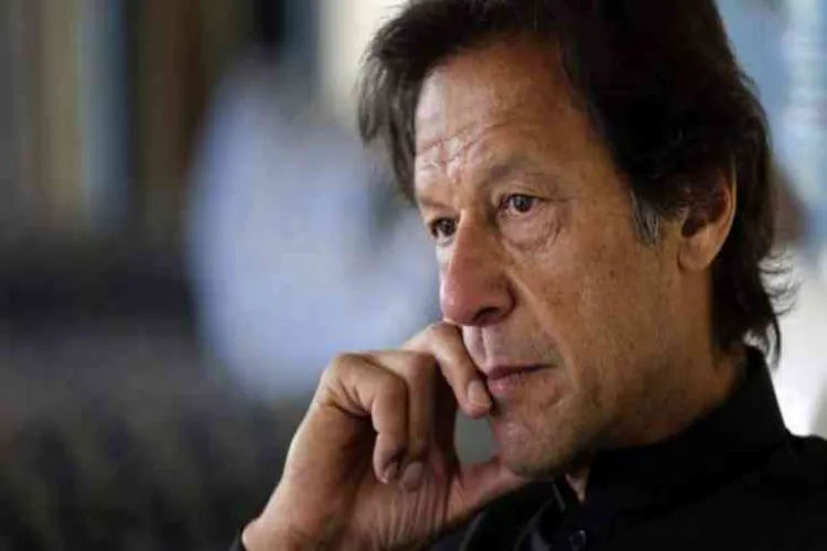 پاکستانی وزیراعظم عمران خان کی غلطیوں پر ایک نظر