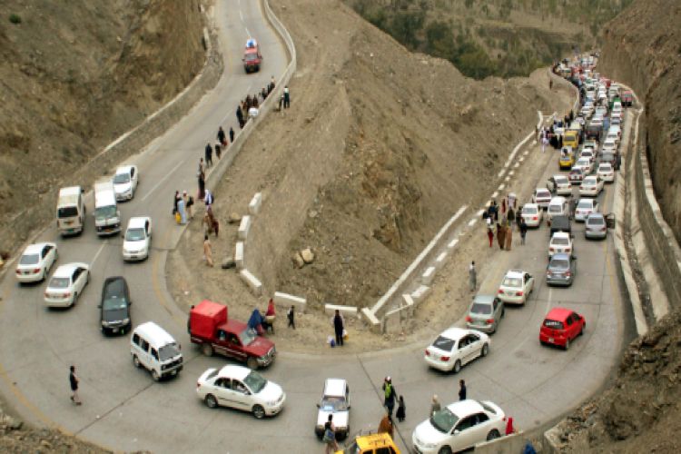 پاک افغان سرحدی کشیدگی،آمدورفت ٹھپ