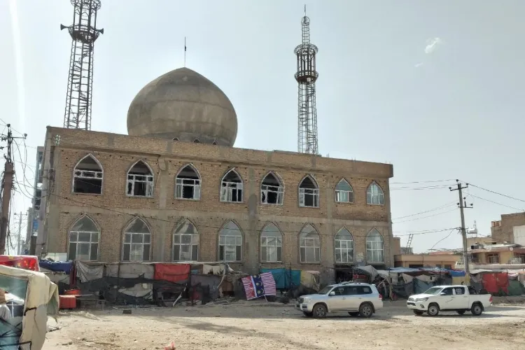 افغانستان: مزارِ شریف اور قندوز میں دھماکے، 16 افراد ہلاک 