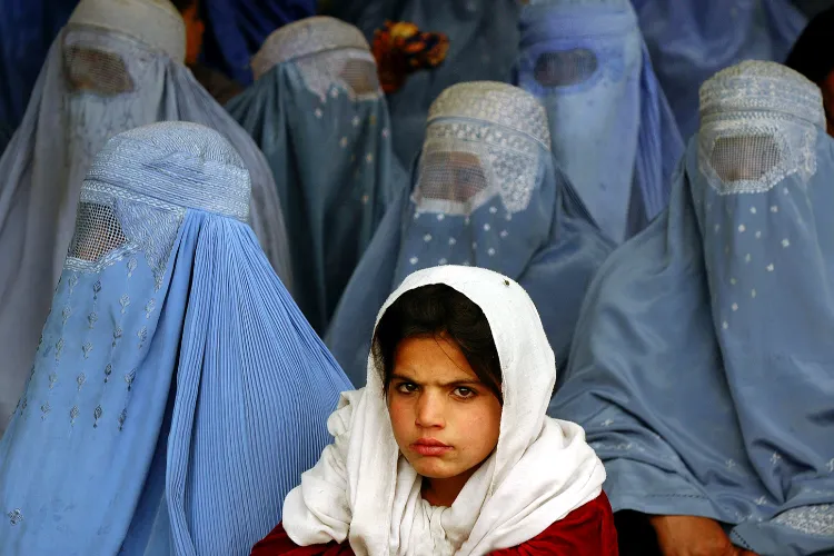 برقعے کا فیصلہ: طالبان پر دباؤ بڑھائیں گے:امریکہ