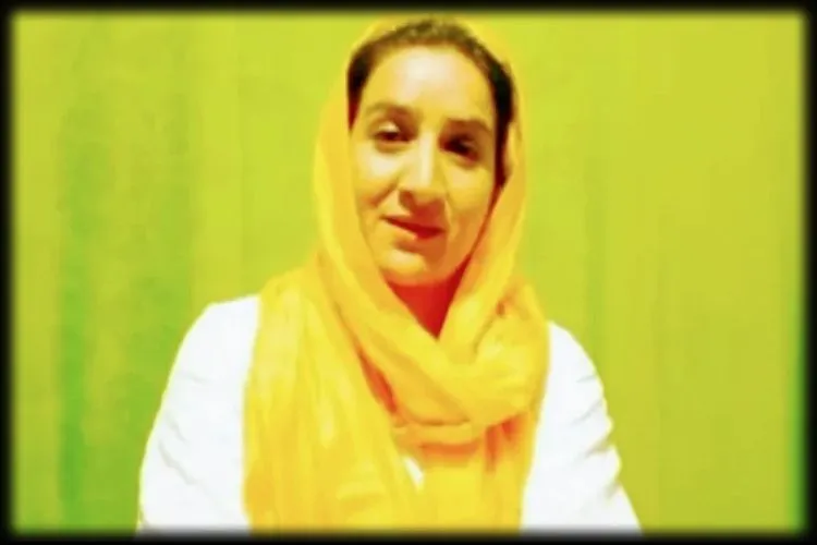کشمیر:  دہشت گردانہ حملے میں ٹی وی اداکارہ امرین بھٹ کا  قتل