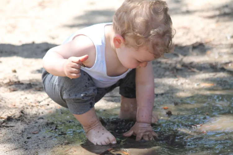 بچے کا مٹی کھانا گھبرانے والی بات ہے؟