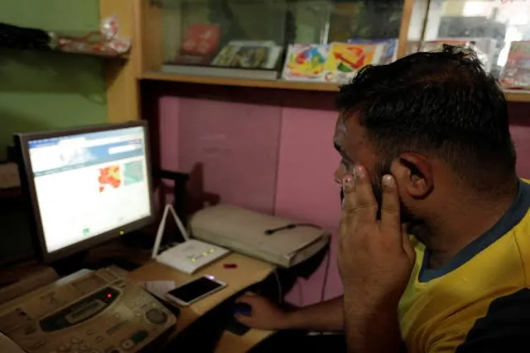 پاکستان : انٹرنیٹ پڑا سست ,تو زندگی تھم گئی