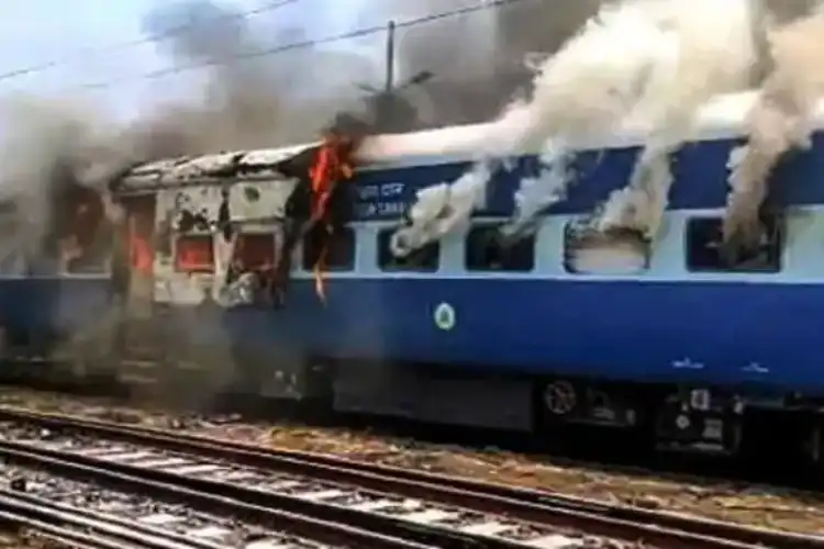 اگنی پتھ احتجاج:ریلوے کو ہزارکروڑ سے زیادہ کا نقصان


