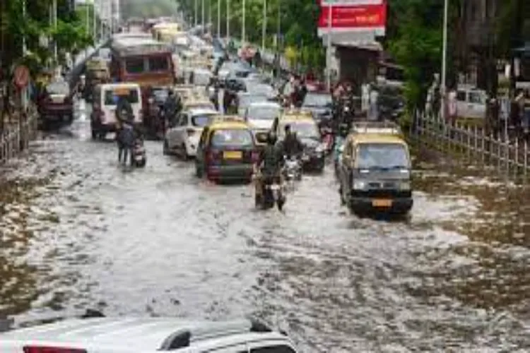 ممبئی میں شدید بارش کے الرٹ پر
