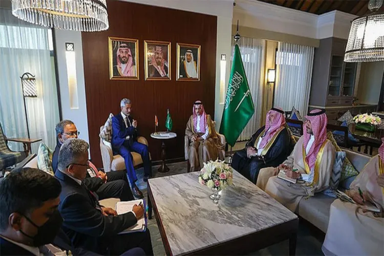 سعودی وزیر خارجہ سے جے شنکر کی ملاقات