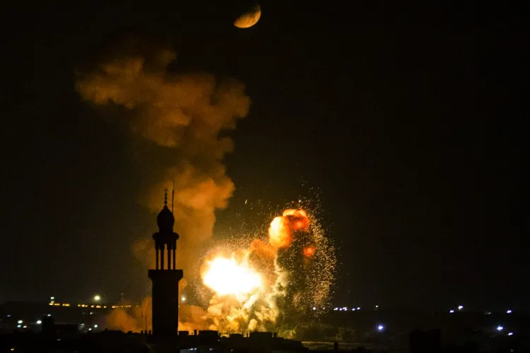 اسرائیل کی غزہ پر  بمباری: دس افرادہلاک
