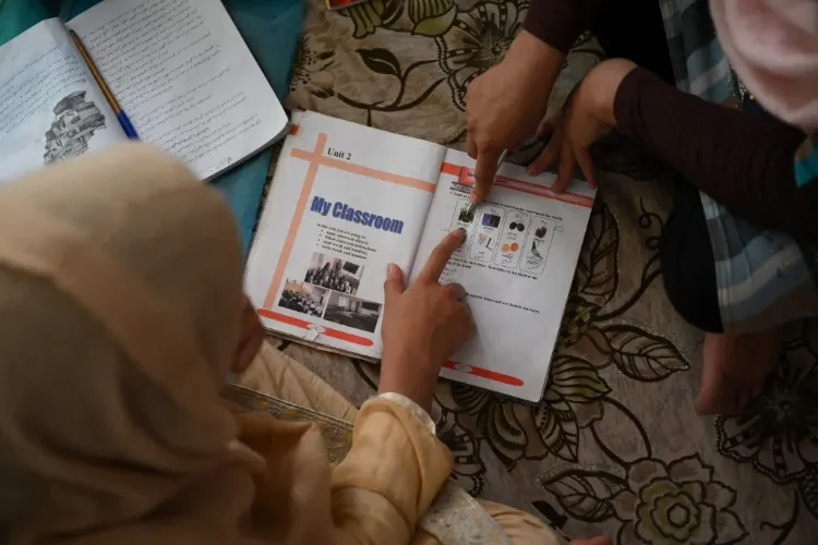 افغانستان :لڑکیوں کے خفیہ اسکول-تعلیم کے لیے سب کچھ کریں گی لڑکیاں‘