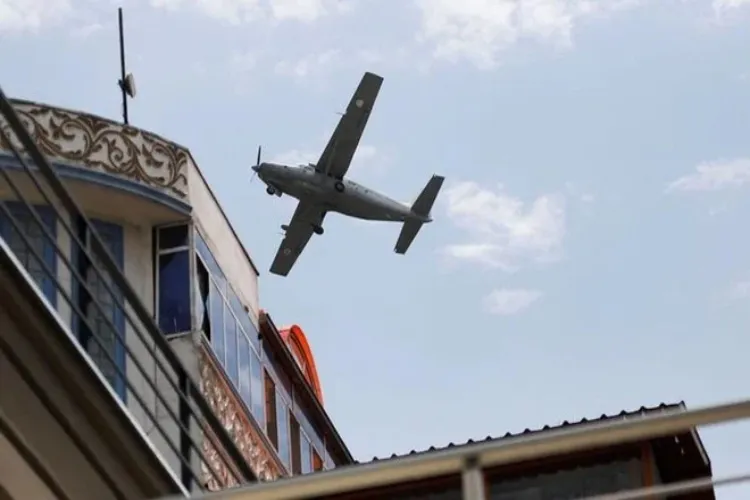  کابل : ناکارہ جہازوں کی مرمت ، آزمائشی پروازیں