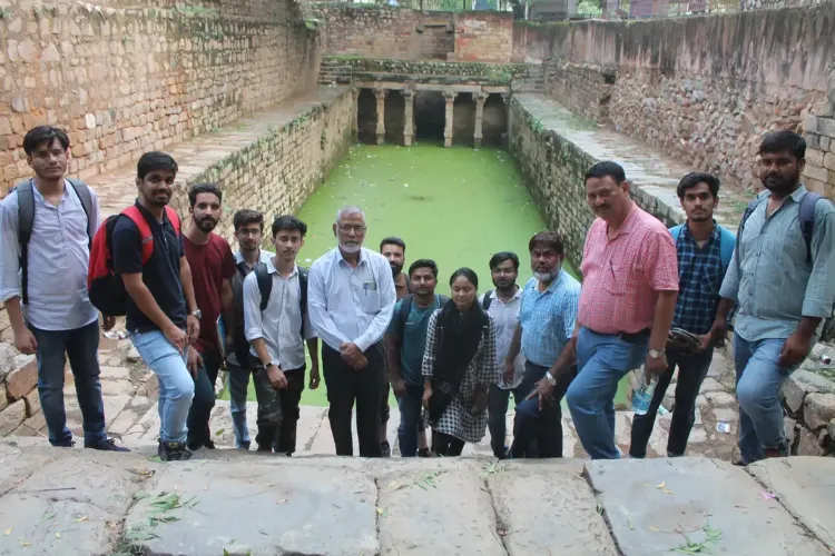  جامعہ ملیہ : طلبانے دہلی میں واٹر باڈیز کے احیا کے طور طریقوں کا مطالعہ کیا