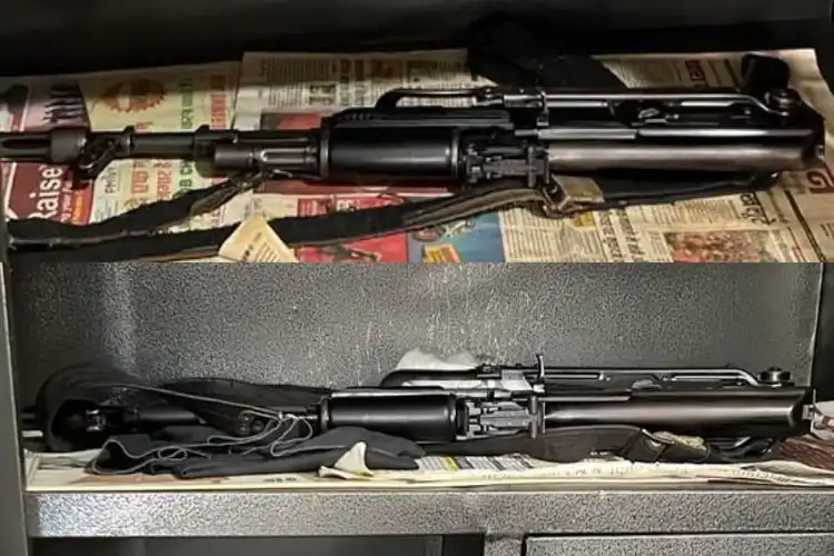 ای ڈی چھاپہ،پریم پرکاش کے گھر سے دو اے کے 47 رائفلیں برآمد

