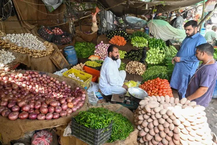 پاکستان : افغانستان اور ایران سے سبزیاں منگوائے گا