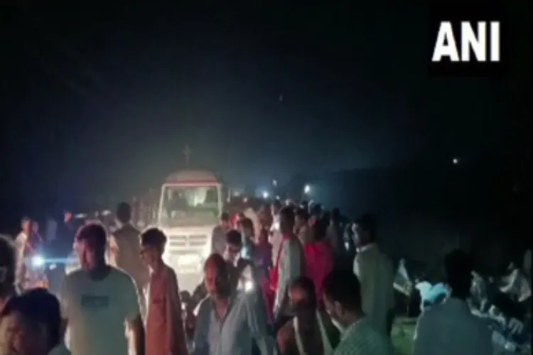 کانپور: ٹریکٹر ٹرالی تالاب میں گرنے سے 30 افراد ہلاک